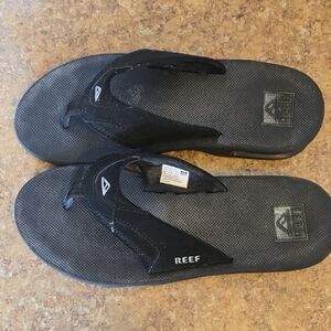 Reef Black Suede-Style Men’s Flip Flops